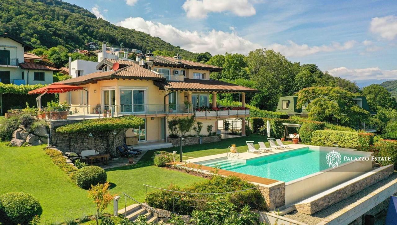 Вилла в Массино-Висконти, Италия, 450 м2 фото 1