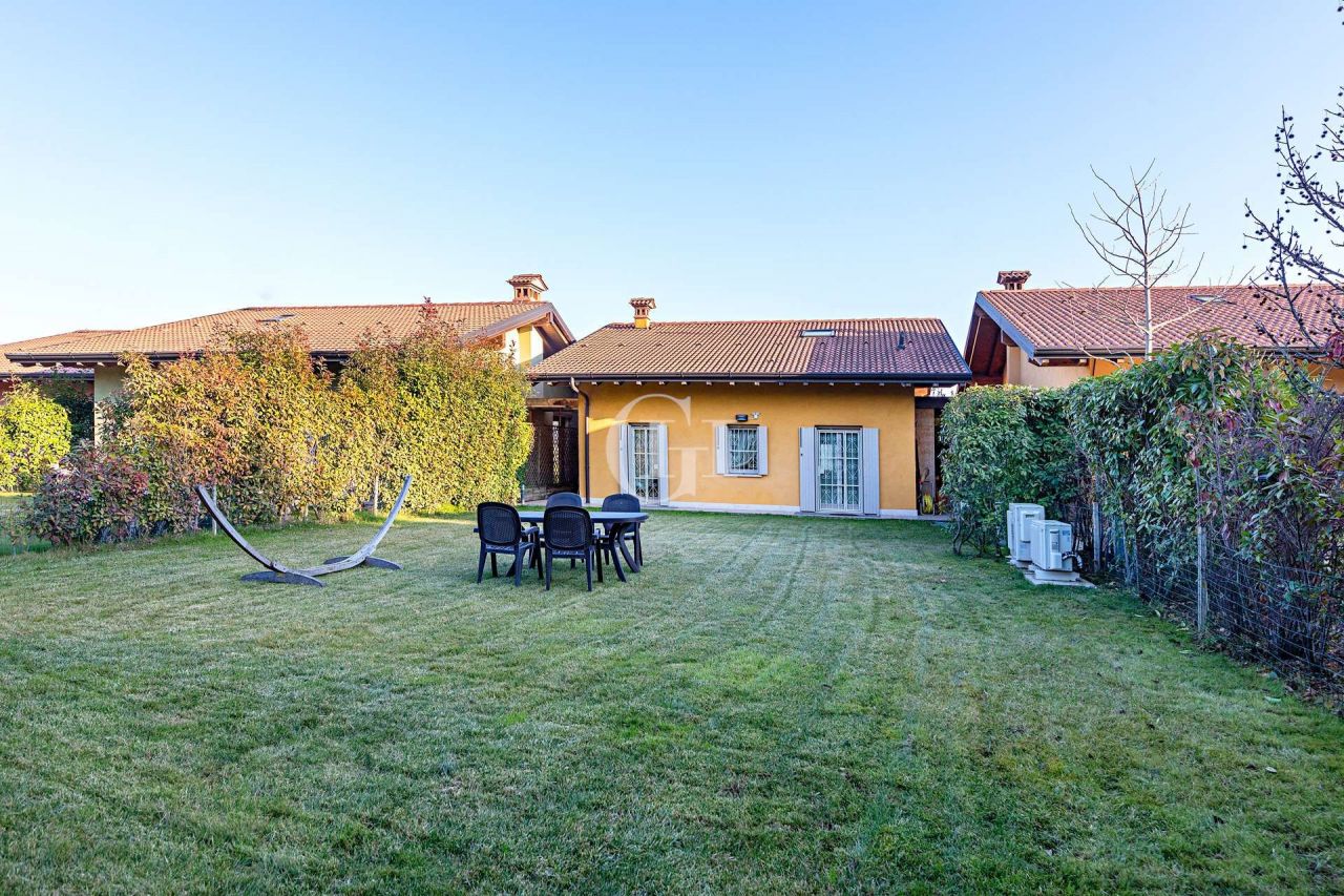 Вилла у озера Гарда, Италия, 200 м2 фото 5