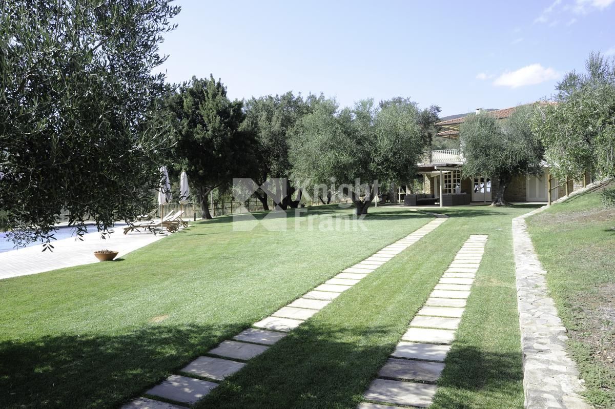 Вилла в Кастильоне-делла-Пеская, Италия, 250 м2 фото 2