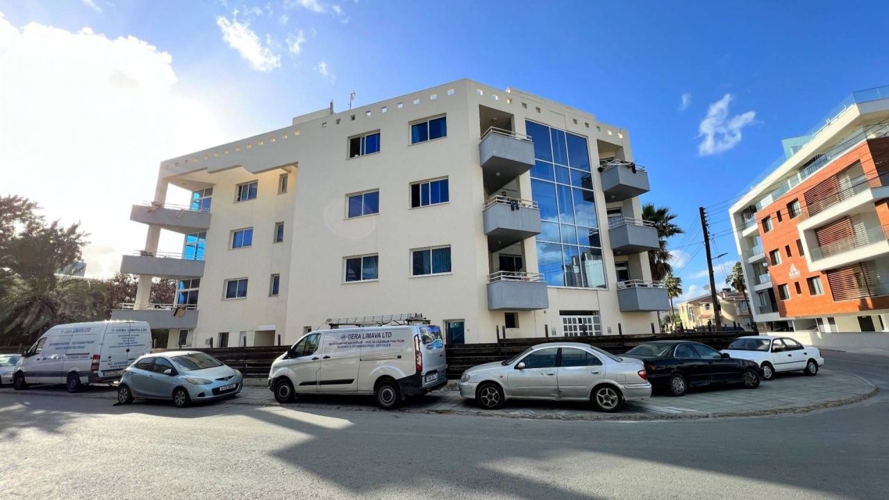 Апартаменты в Лимасоле, Кипр, 1 196.4 м2 фото 4