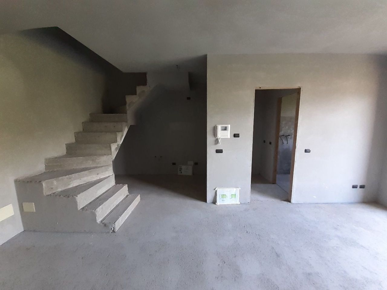 Апартаменты в Тремеццине, Италия, 80 м2 фото 4