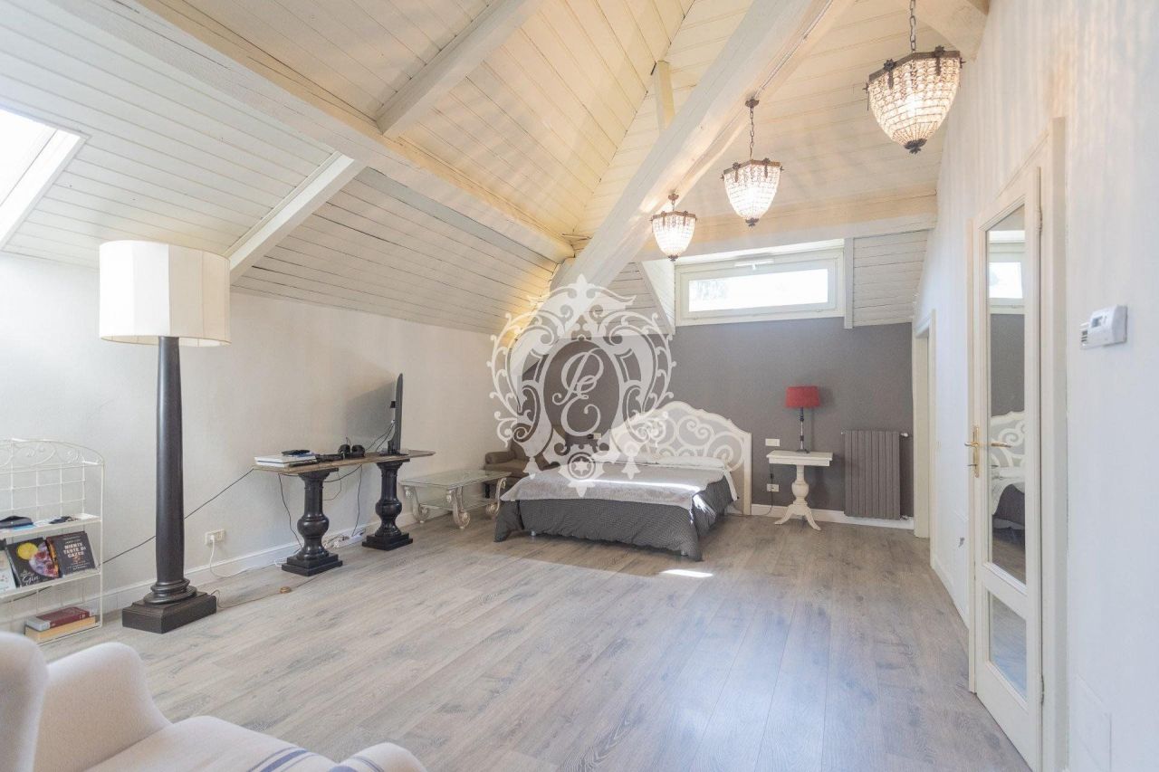 Вилла в Стрезе, Италия, 800 м2 фото 5