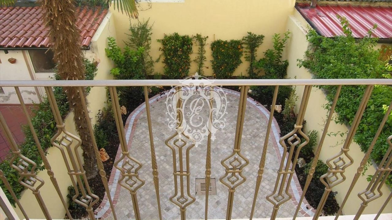 Вилла в Виареджо, Италия, 180 м2 фото 2