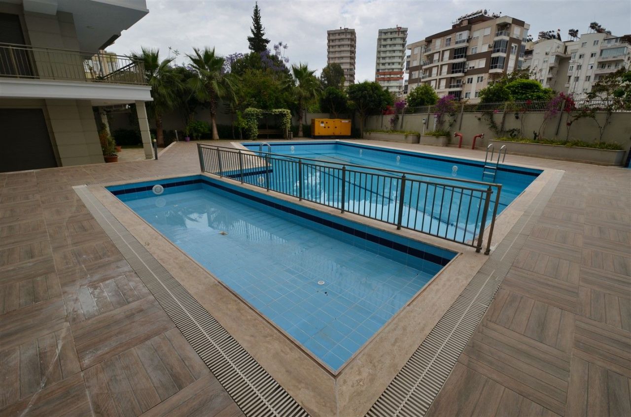 Квартира в Анталии, Турция, 200 м2 фото 3