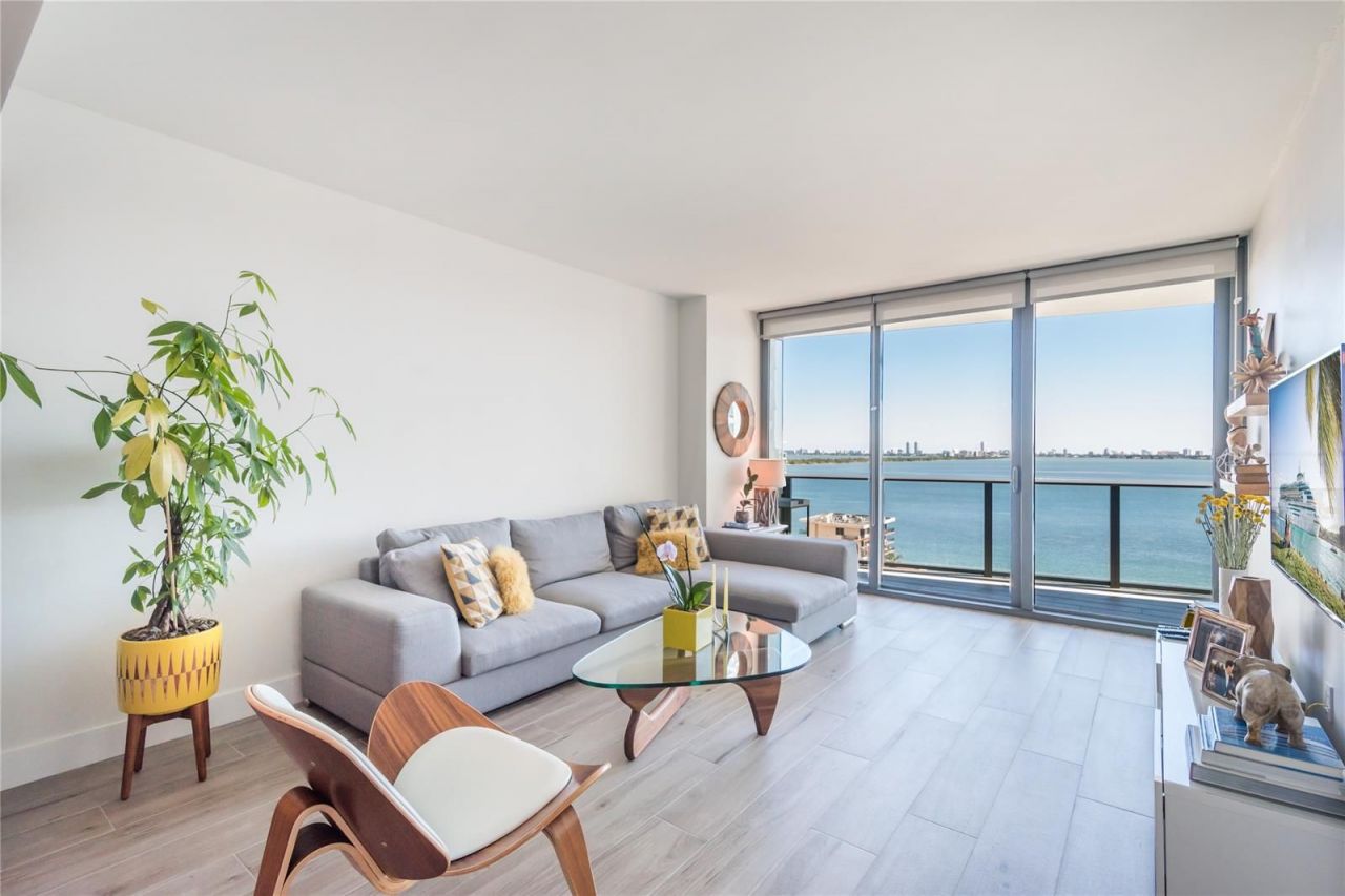 Квартира в Майами, США, 100 м2 фото 2