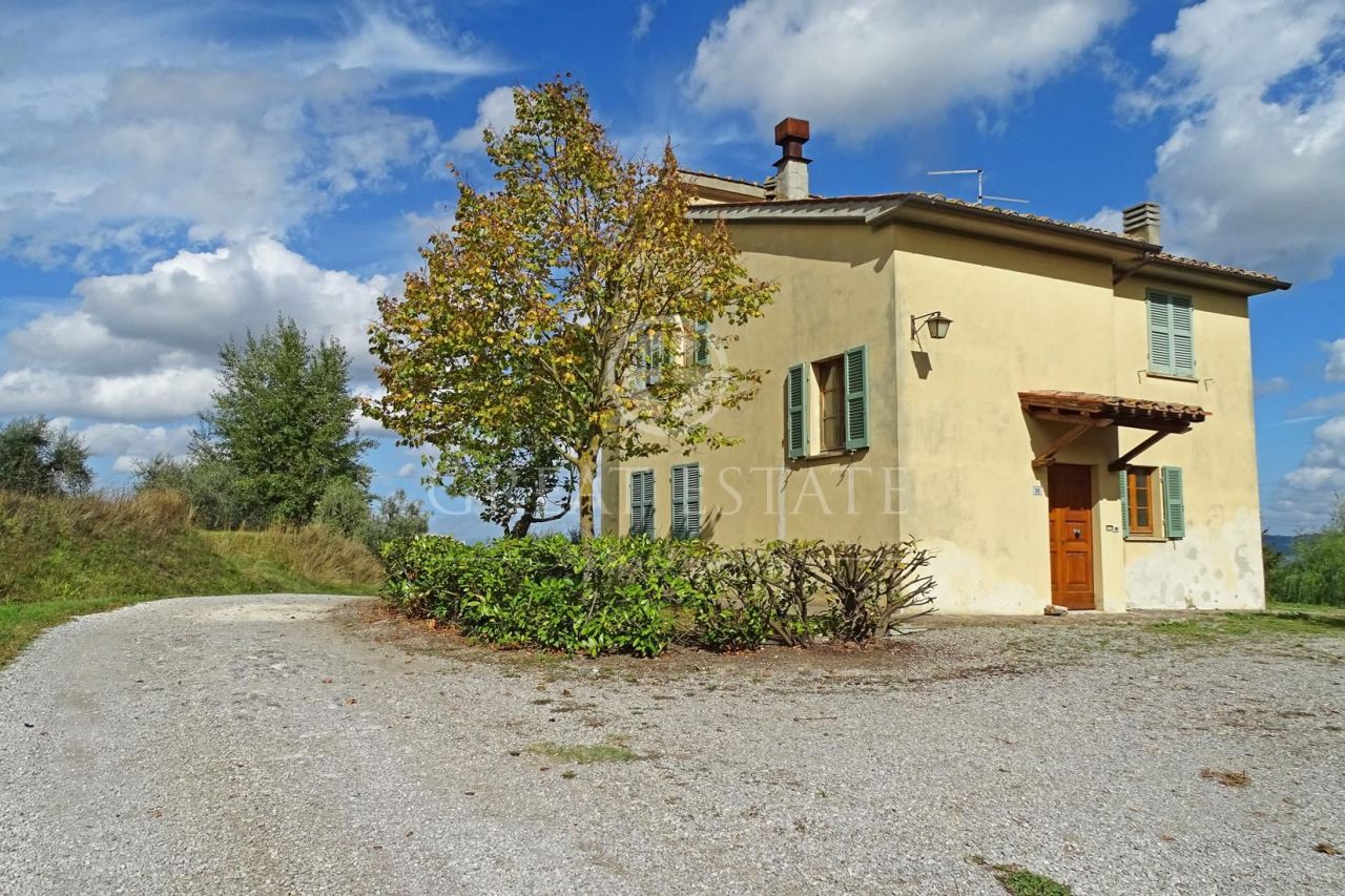Дом в Четоне, Италия, 264.8 м2 фото 1