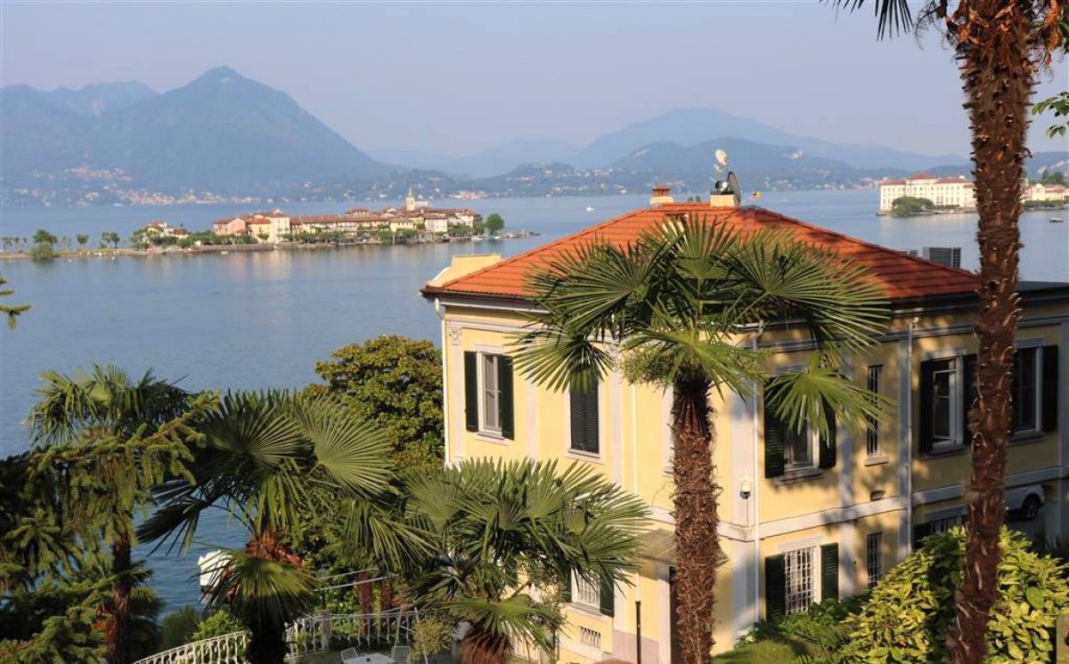 Дом у озера Маджоре, Италия, 280 м2 фото 3