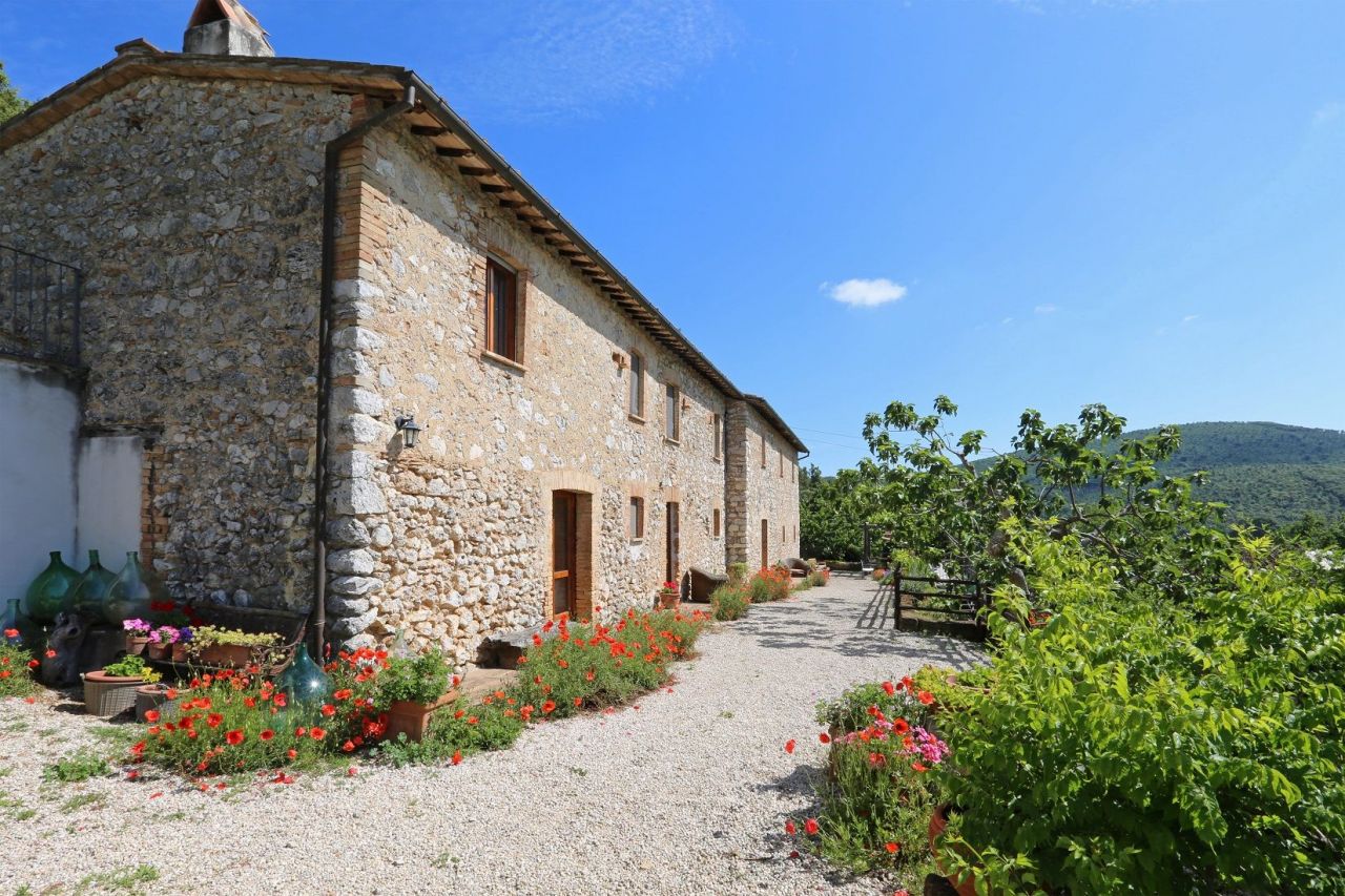 Вилла в Амелии, Италия, 280 м2 фото 2