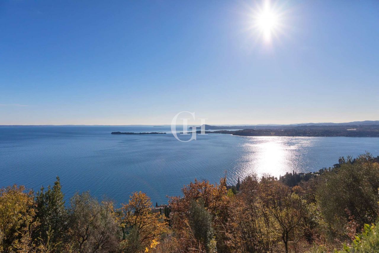 Пентхаус у озера Гарда, Италия, 220 м2 фото 4