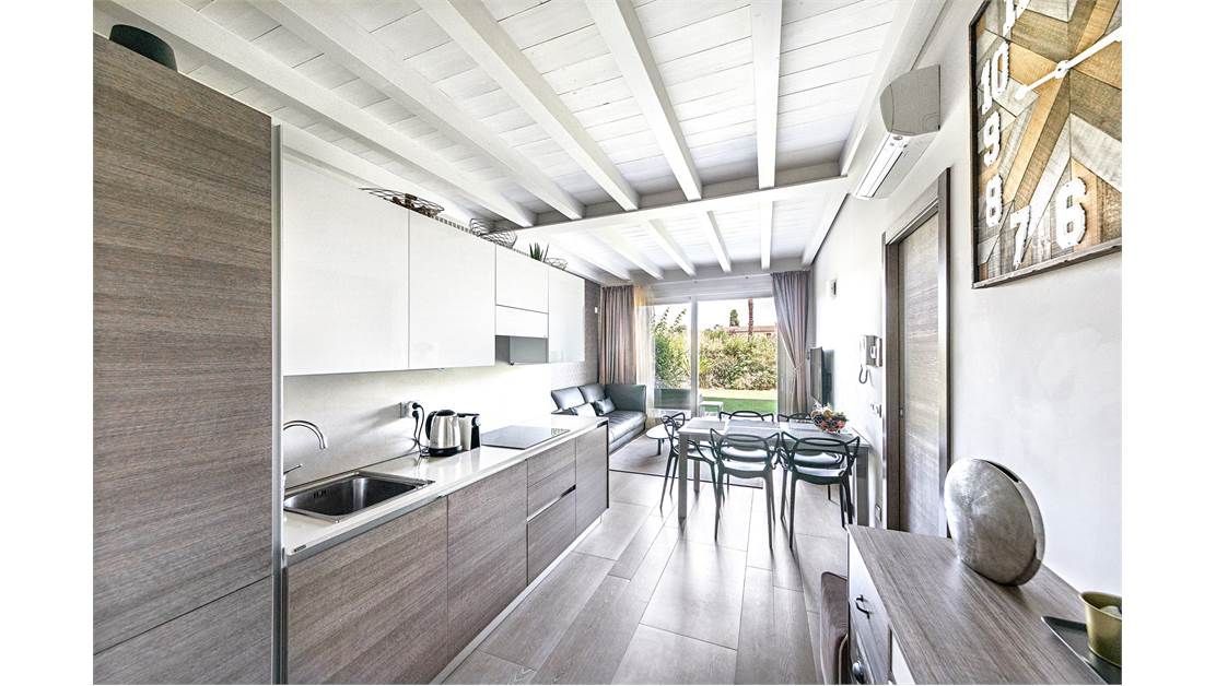 Апартаменты у озера Гарда, Италия, 140 м2 фото 2