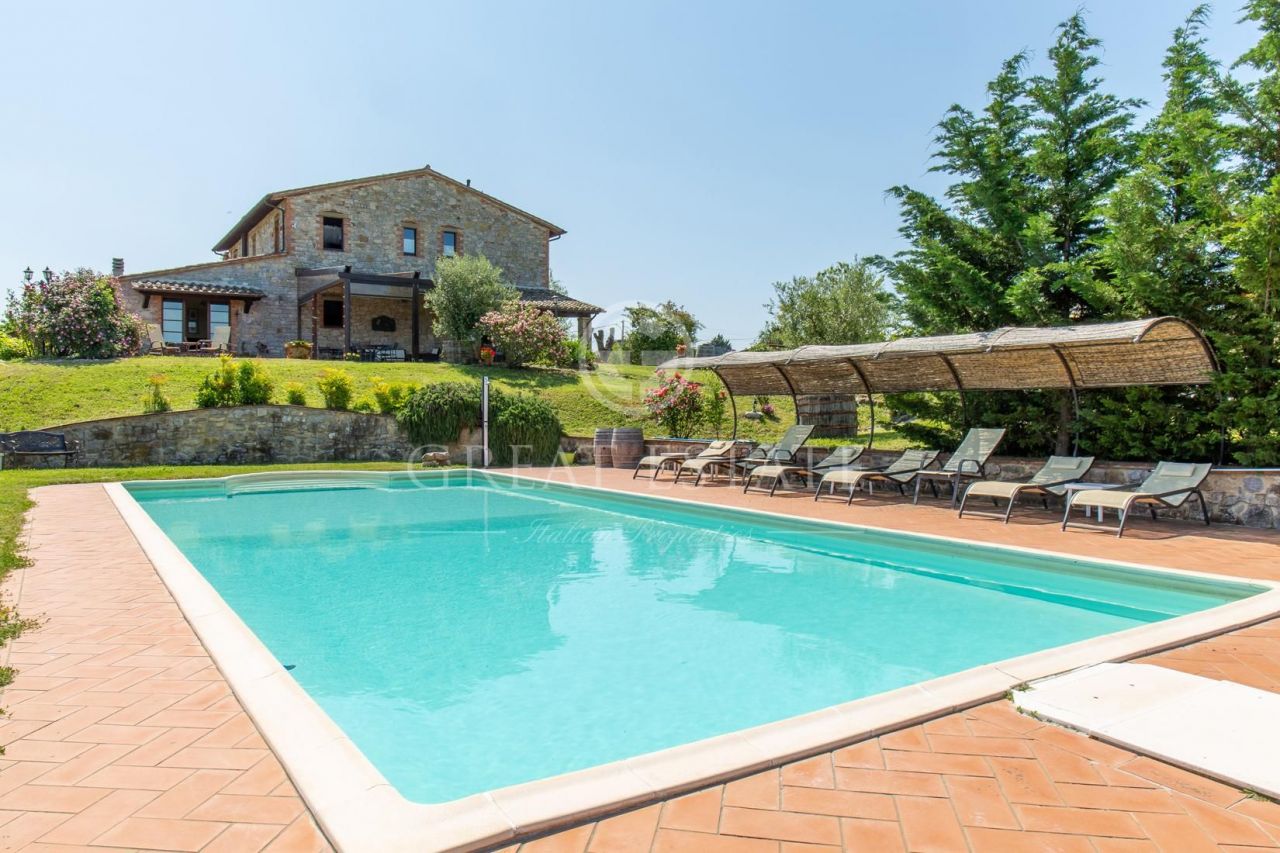 Дом в Монтегаббьоне, Италия, 810 м2 фото 4