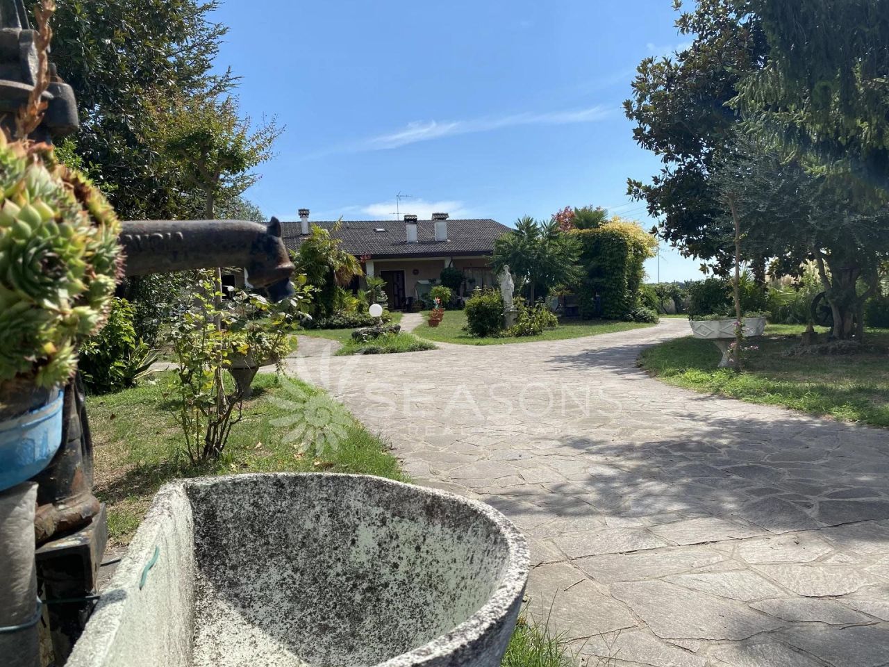 Вилла в Каорле, Италия, 3 500 м2 фото 2