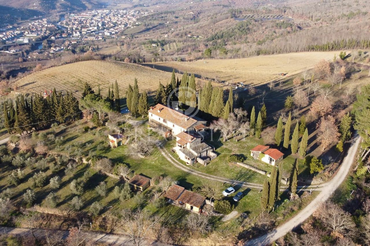 Дом Subbiano, Италия, 522 м2 фото 1