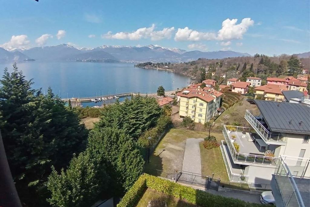 Квартира у озера Маджоре, Италия, 107 м2 фото 1
