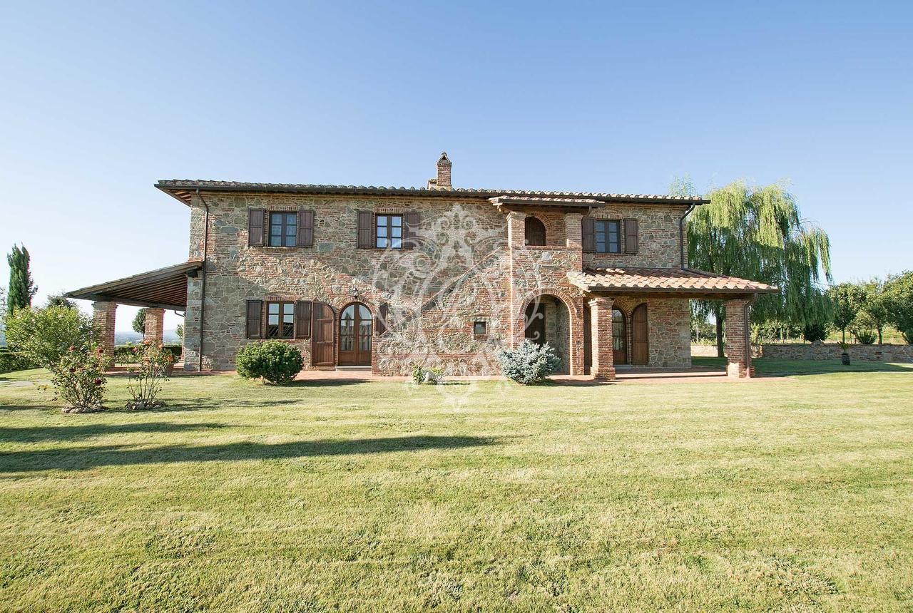Вилла в Фояно-делла-Кьяне, Италия, 300 м2 фото 1