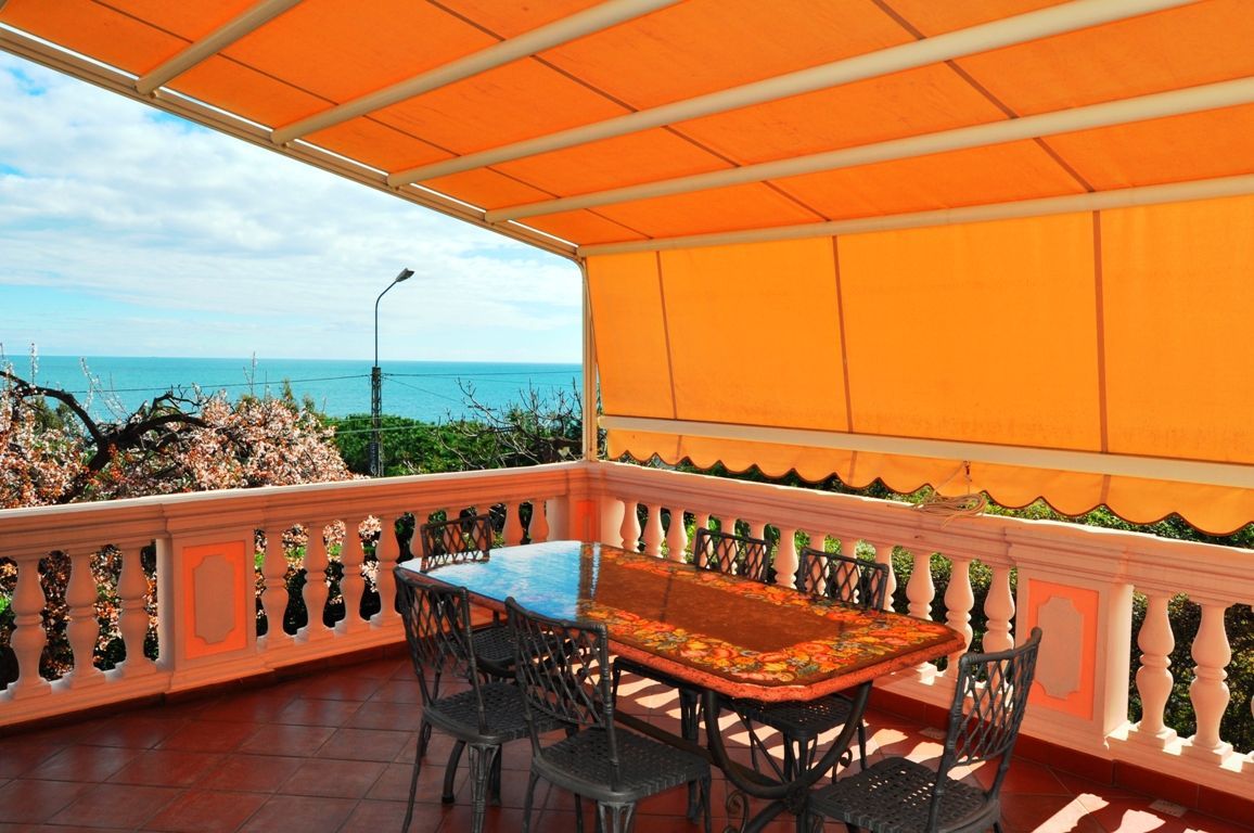 Вилла в Сан-Ремо, Италия, 315 м2 фото 2