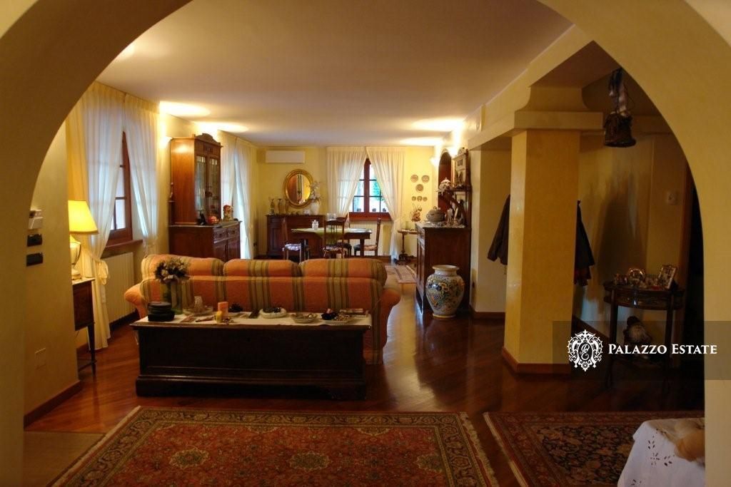 Вилла в Канделаре, Италия, 575 м2 фото 2