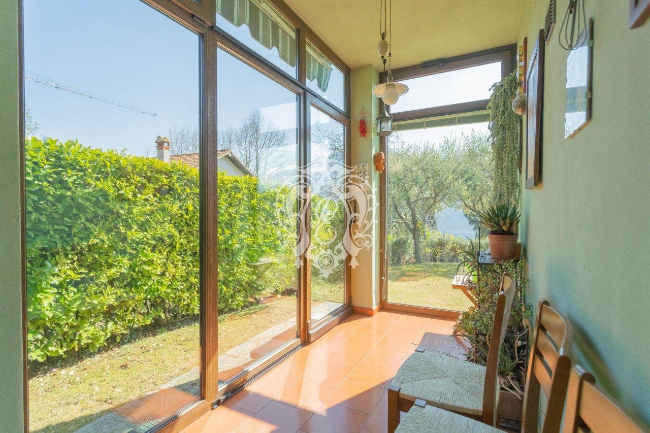 Вилла в Тремеццине, Италия, 250 м2 фото 2