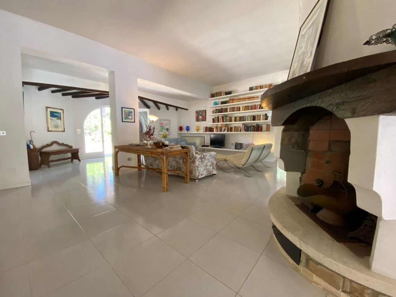 Вилла в Роккамаре, Италия, 350 м2 фото 2