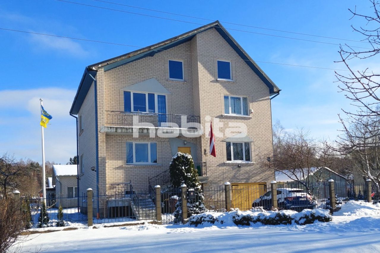 Дом в Звейниекциемсе, Латвия, 288 м2 фото 1