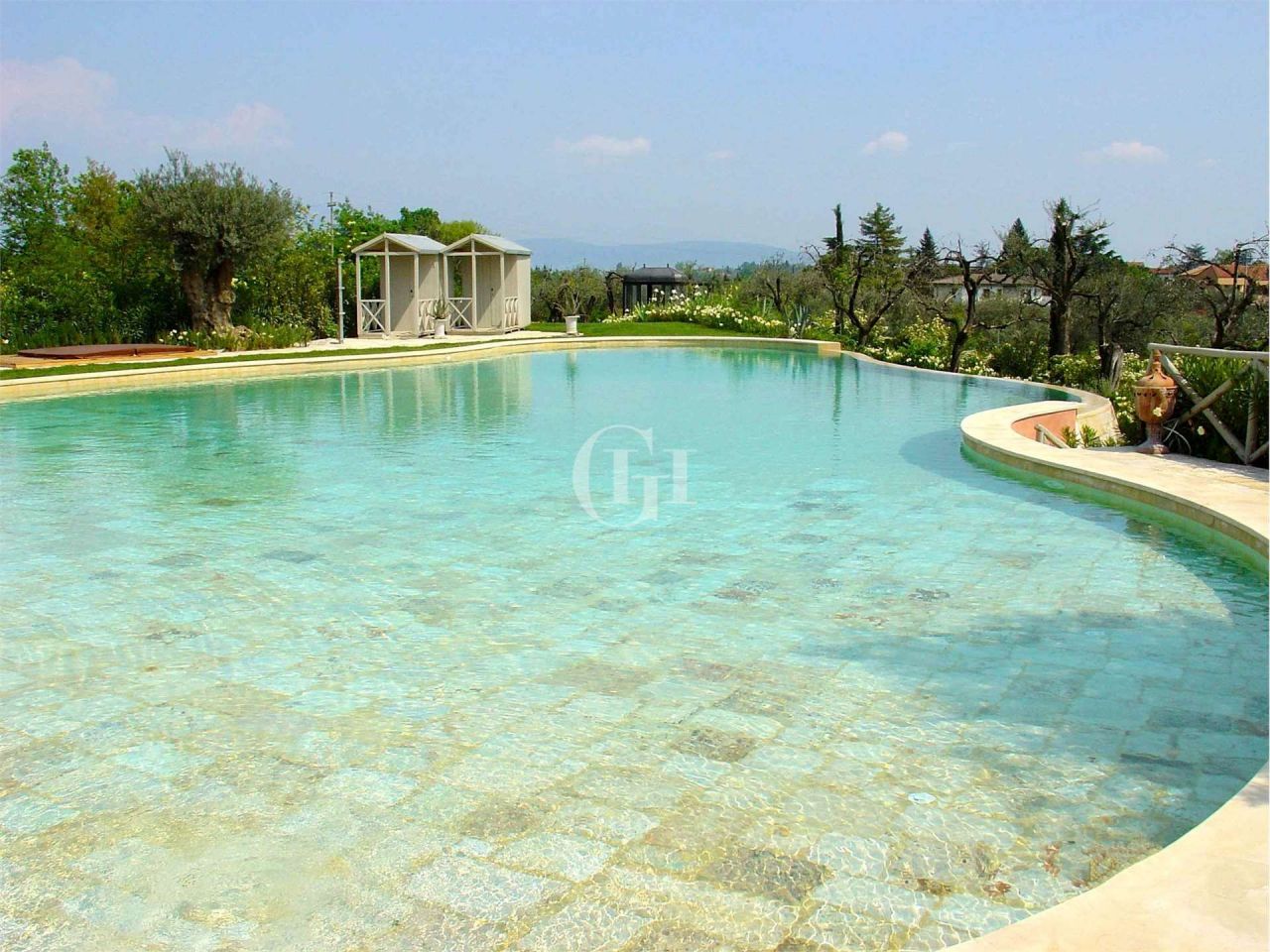 Особняк у озера Гарда, Италия, 700 м2 фото 5