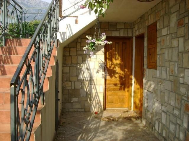 Дом в Добра Воде, Черногория, 98 м2 фото 2