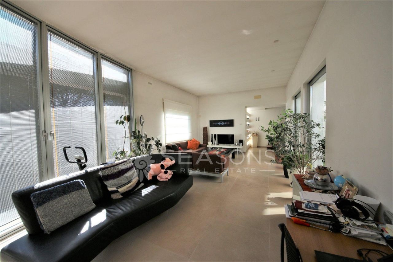 Вилла в Линьяно-Саббьядоро, Италия, 400 м2 фото 5