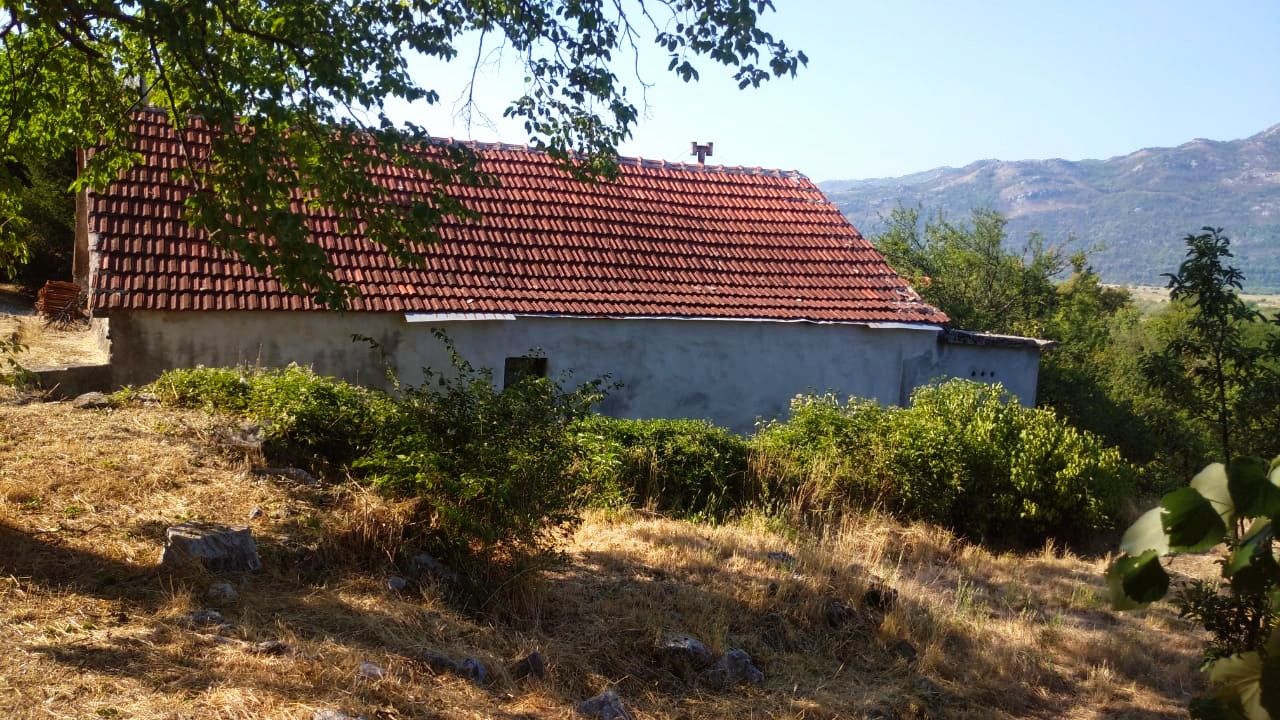 Дом под реконструкцию в Никшиче, Черногория, 69 м2 фото 2