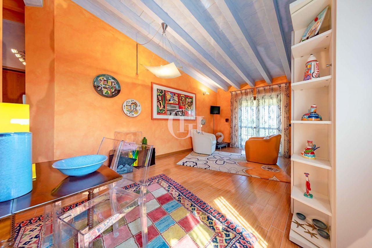 Студия у озера Гарда, Италия, 50 м2 фото 4