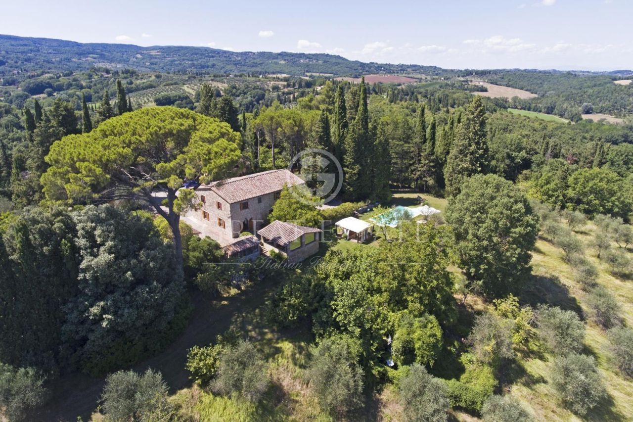 Дом в Четоне, Италия, 417 м2 фото 3