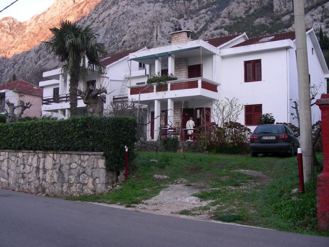 Дом в Которе, Черногория, 265 м2 фото 1