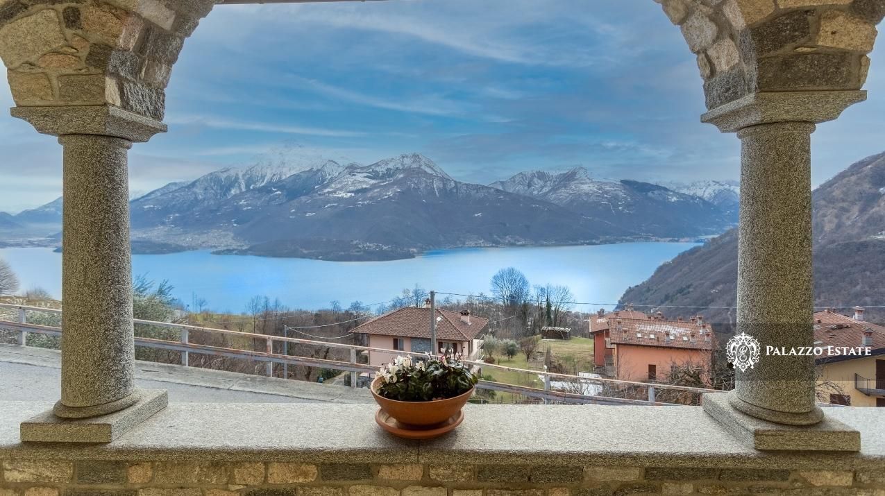 Вилла в Граведоне, Италия, 370 м2 фото 1