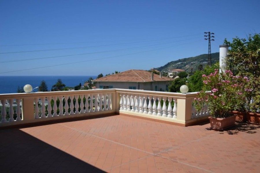 Апартаменты в Оспедалетти, Италия, 110 м2 фото 3