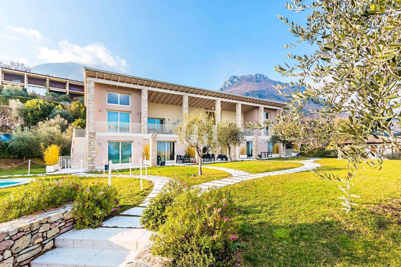 Апартаменты у озера Гарда, Италия, 110 м2 фото 5
