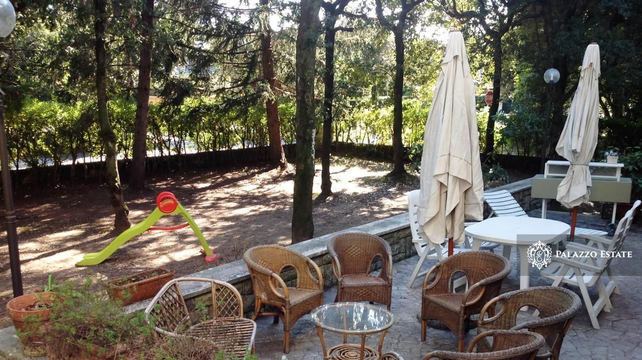 Вилла в Форте деи Марми, Италия, 300 м2 фото 2