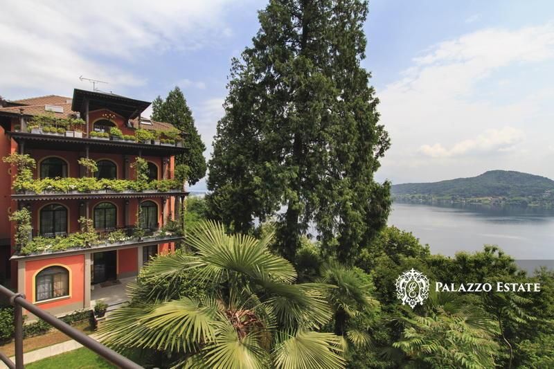 Апартаменты в Новаре, Италия, 180 м2 фото 2
