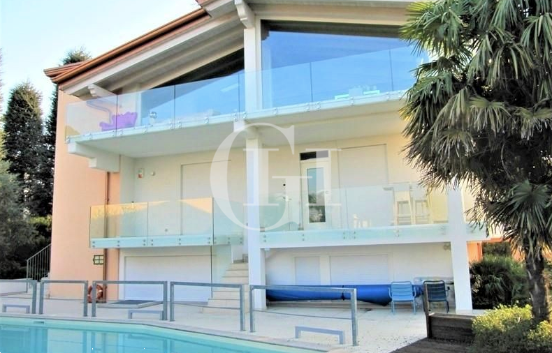 Апартаменты у озера Гарда, Италия, 130 м2 фото 1