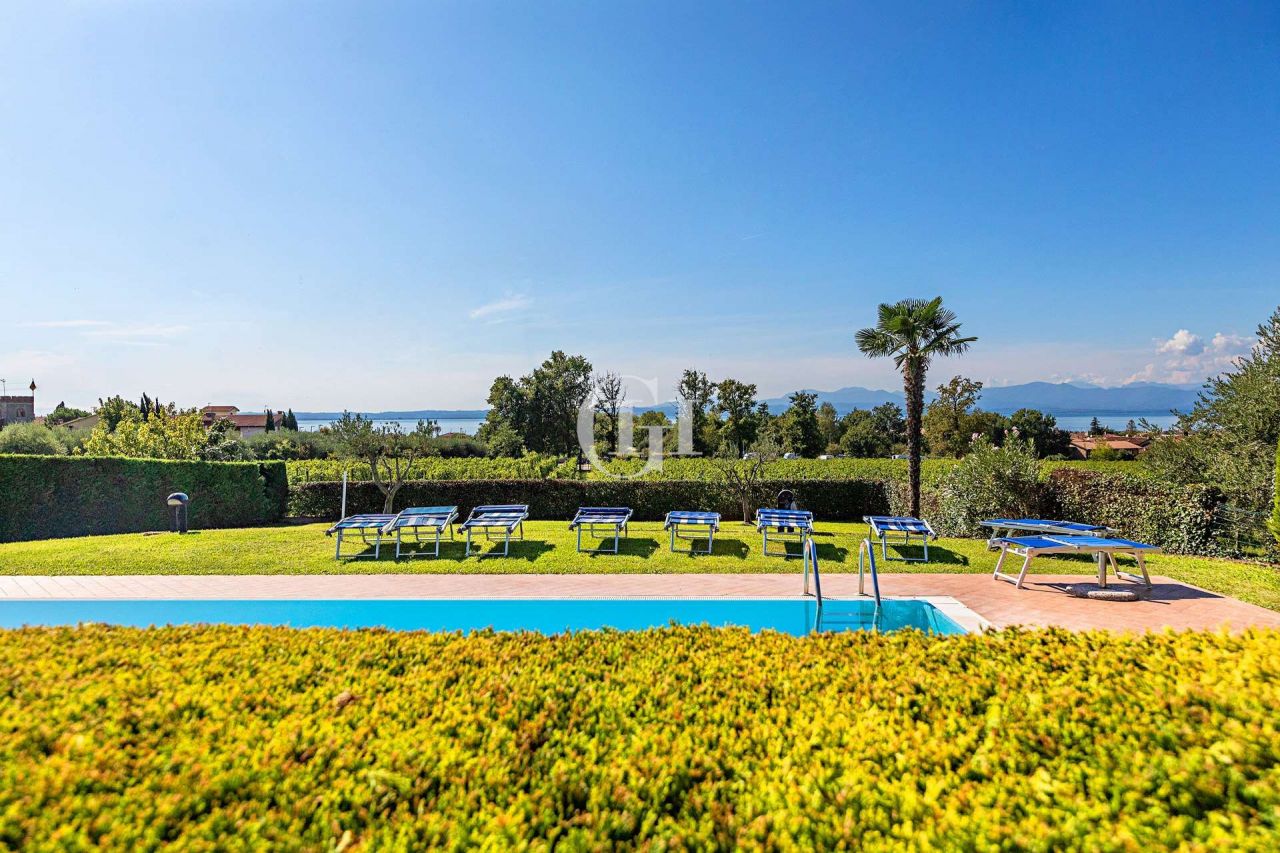 Апартаменты у озера Гарда, Италия, 85 м2 фото 5