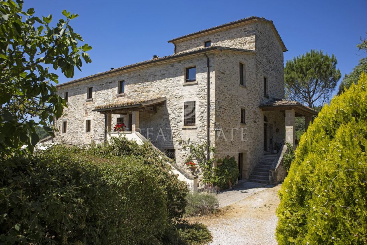 Дом Montone, Италия, 1 354.75 м2 фото 5