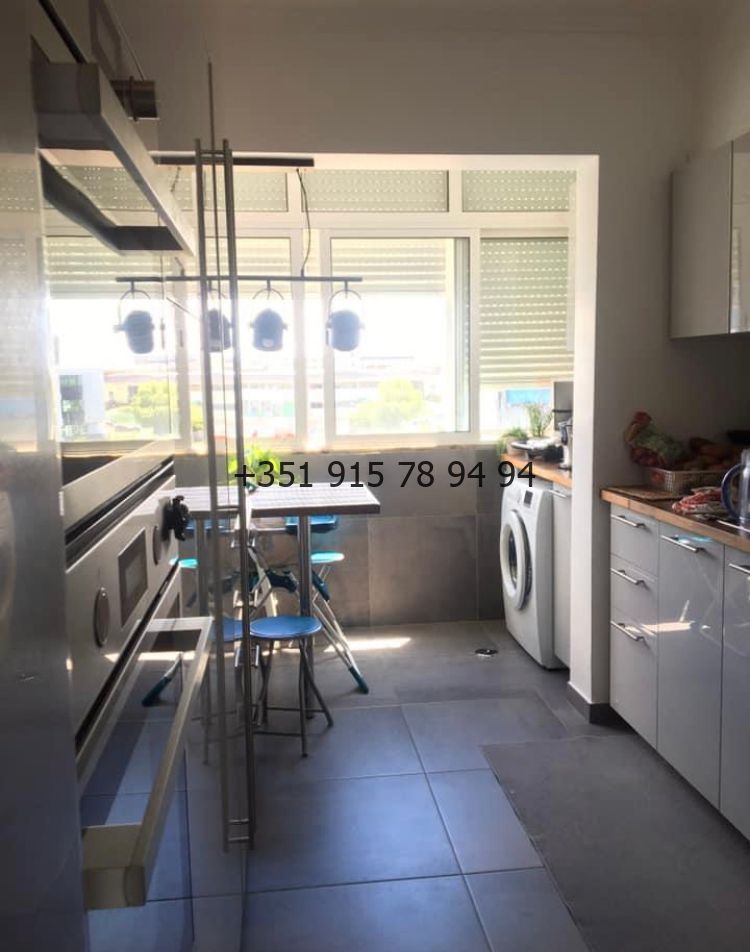Квартира в Карнашиде, Португалия, 150 м2 фото 1