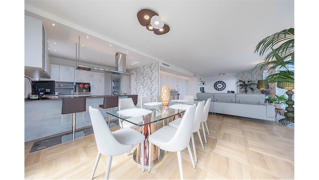 Пентхаус у озера Гарда, Италия, 220 м2 фото 4