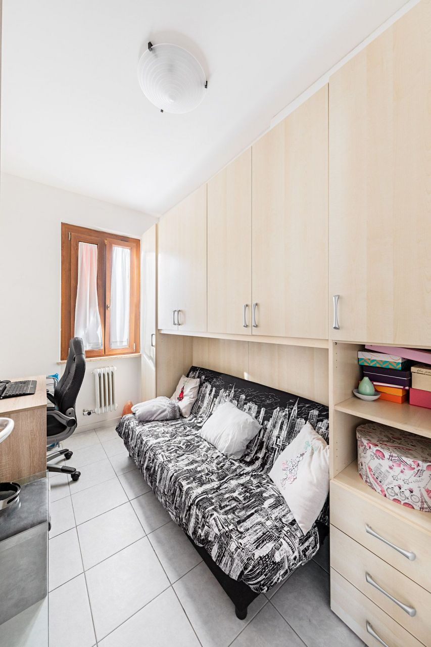 Апартаменты у озера Гарда, Италия, 60 м2 фото 3