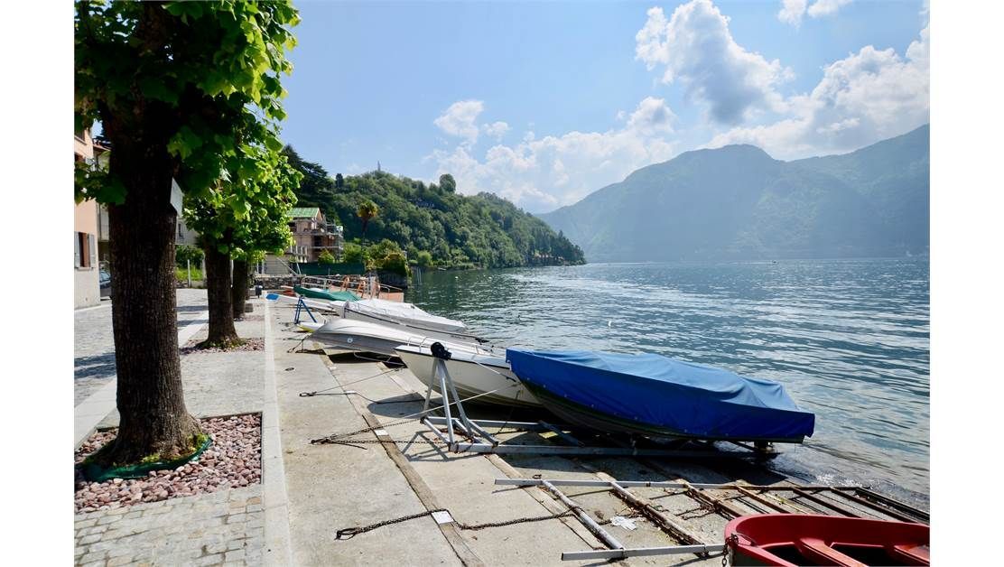 Квартира у озера Комо, Италия, 800 м2 фото 2