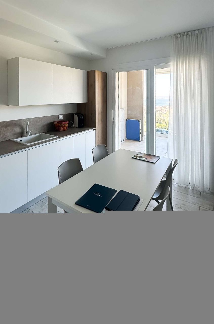 Апартаменты у озера Гарда, Италия, 110 м2 фото 3