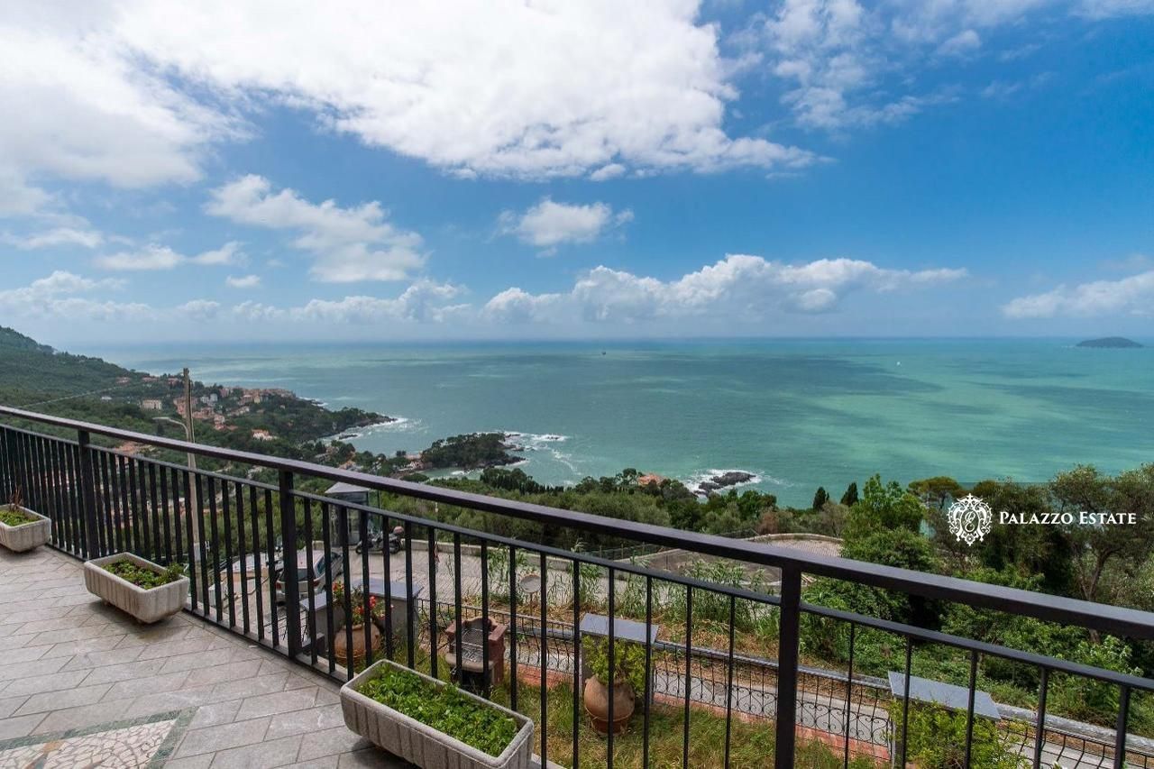 Вилла в Фьяскерино, Италия, 300 м2 фото 3