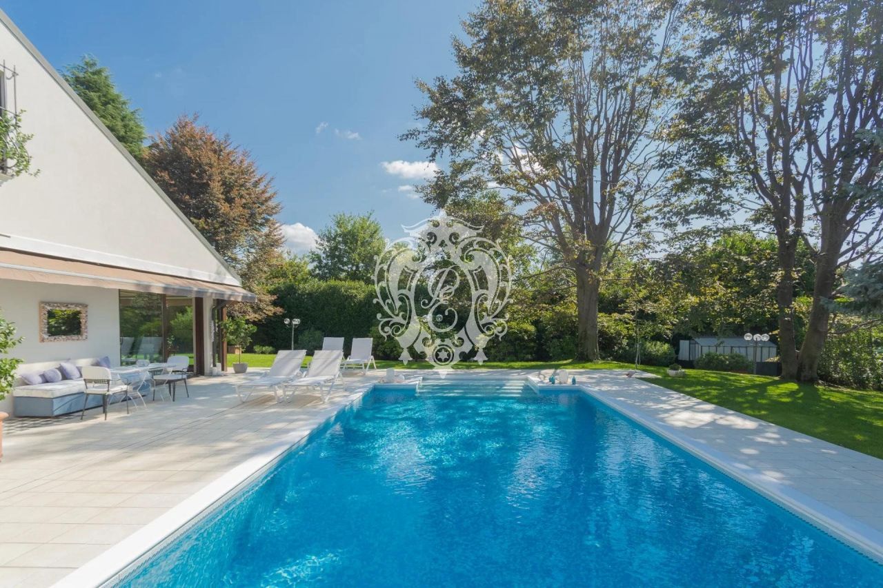 Вилла в Гуанцате, Италия, 500 м2 фото 2