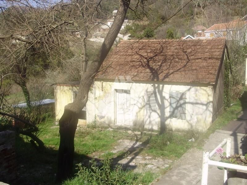 Дом в Тивате, Черногория, 65 м2