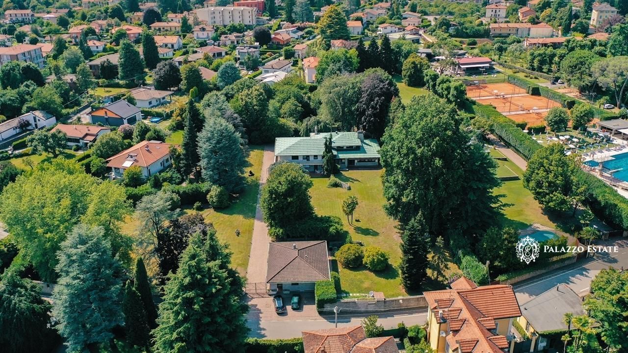 Вилла в Лезе, Италия, 800 м2 фото 2