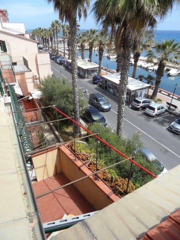 Квартира в Рива-Лигуре, Италия, 40 м2 фото 1
