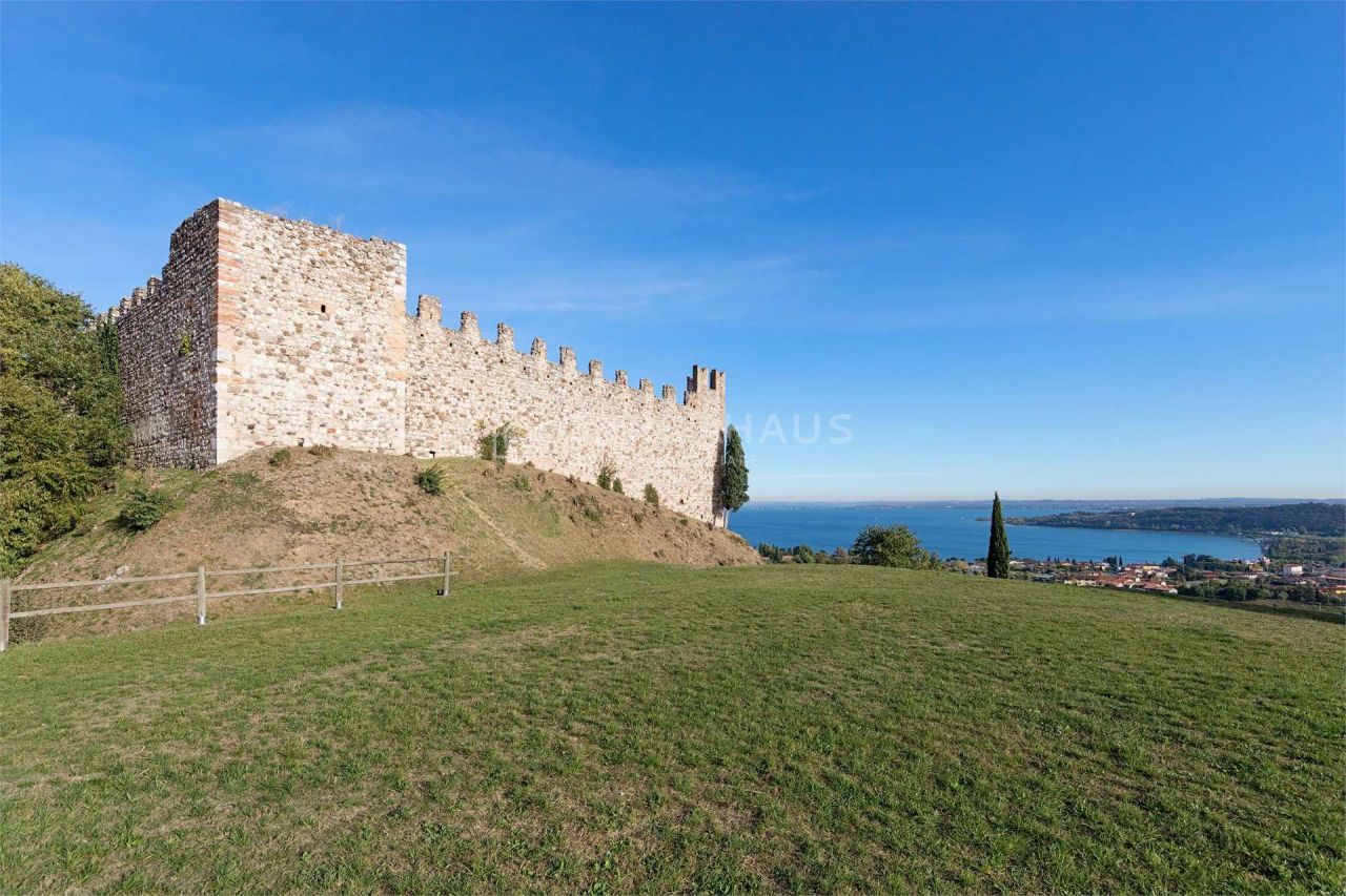 Апартаменты у озера Гарда, Италия, 91 м2 фото 4